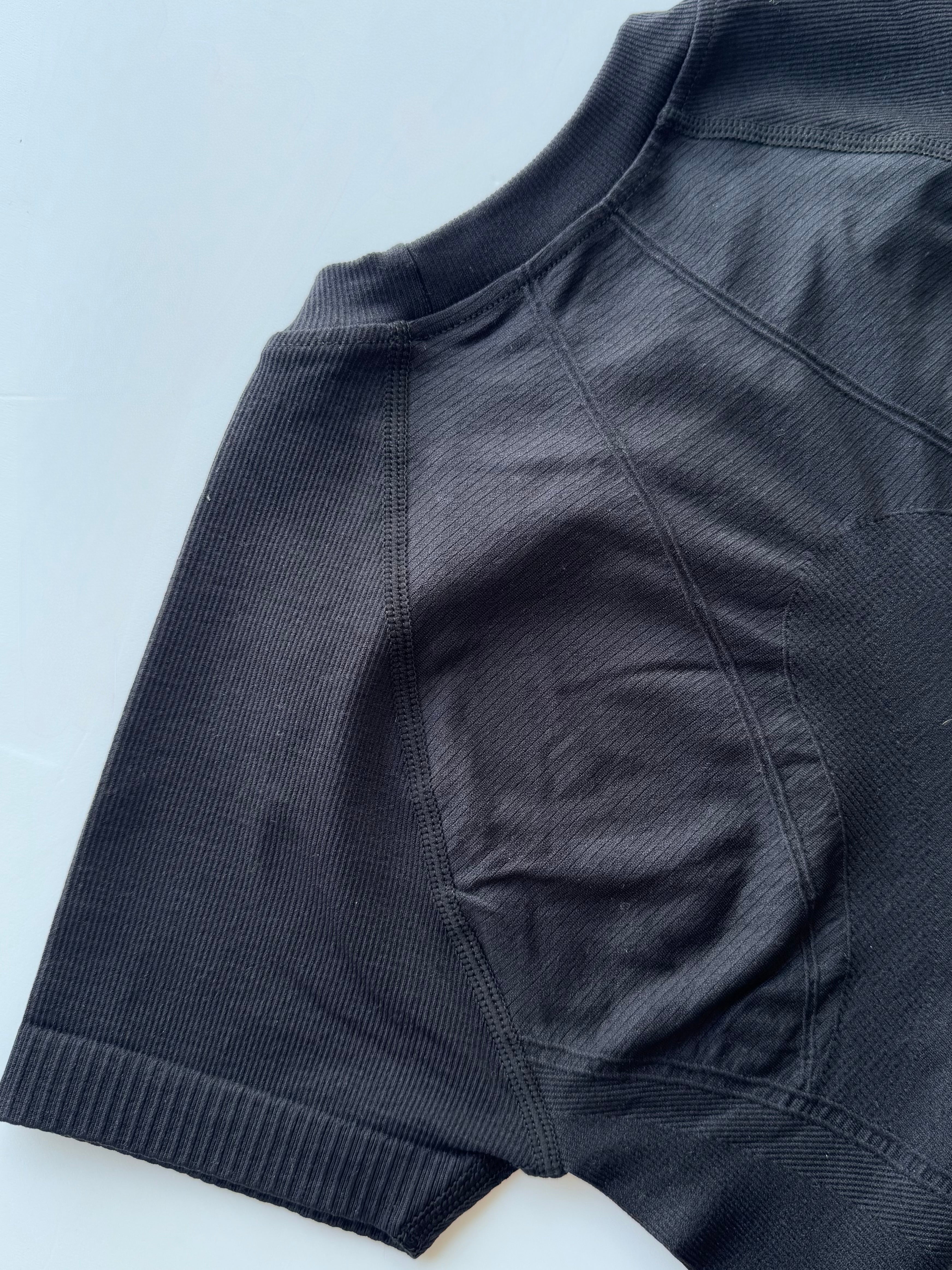 PERFORMANCE FIT TEE