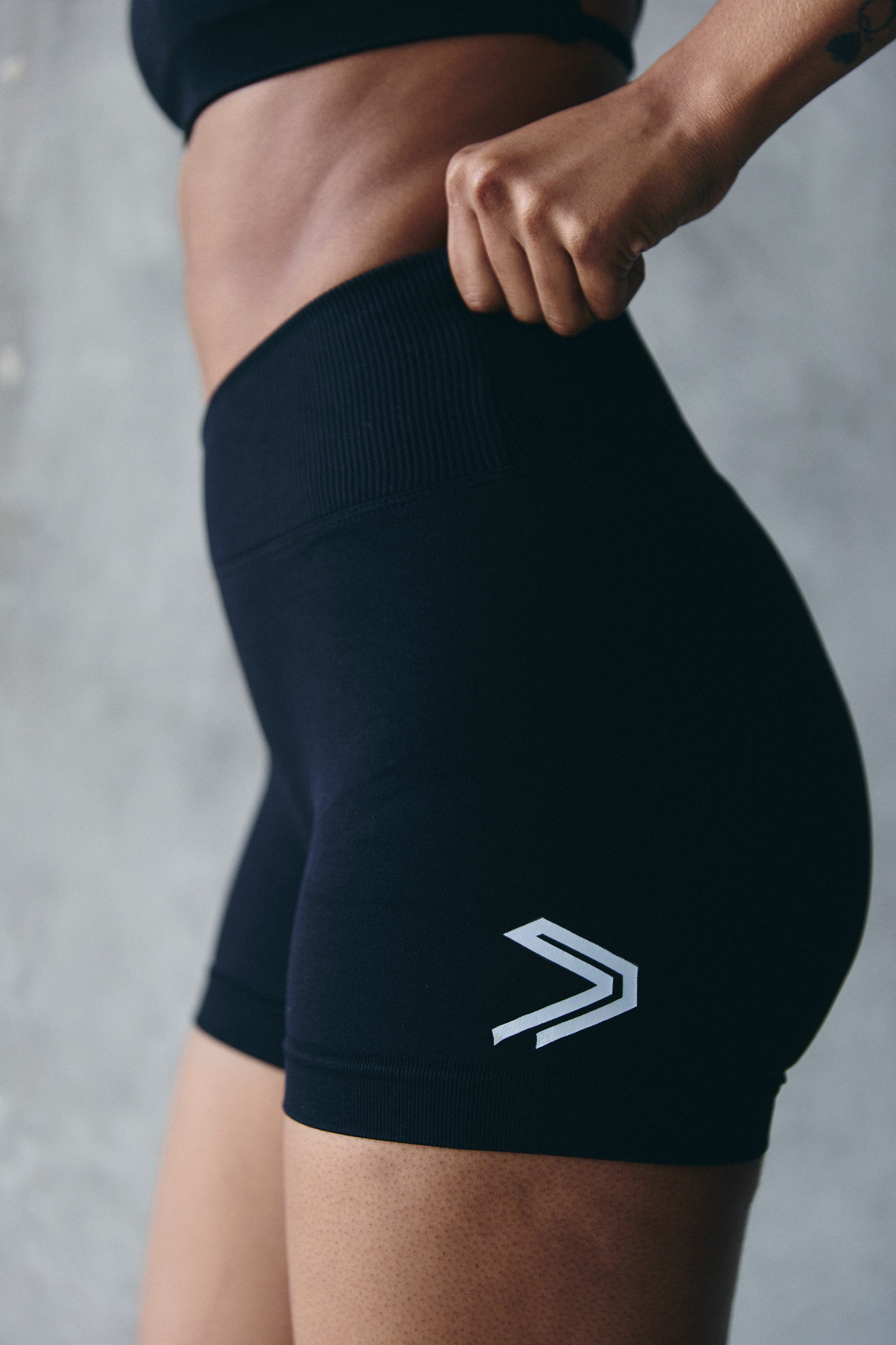 CROSSCORE SHORTS