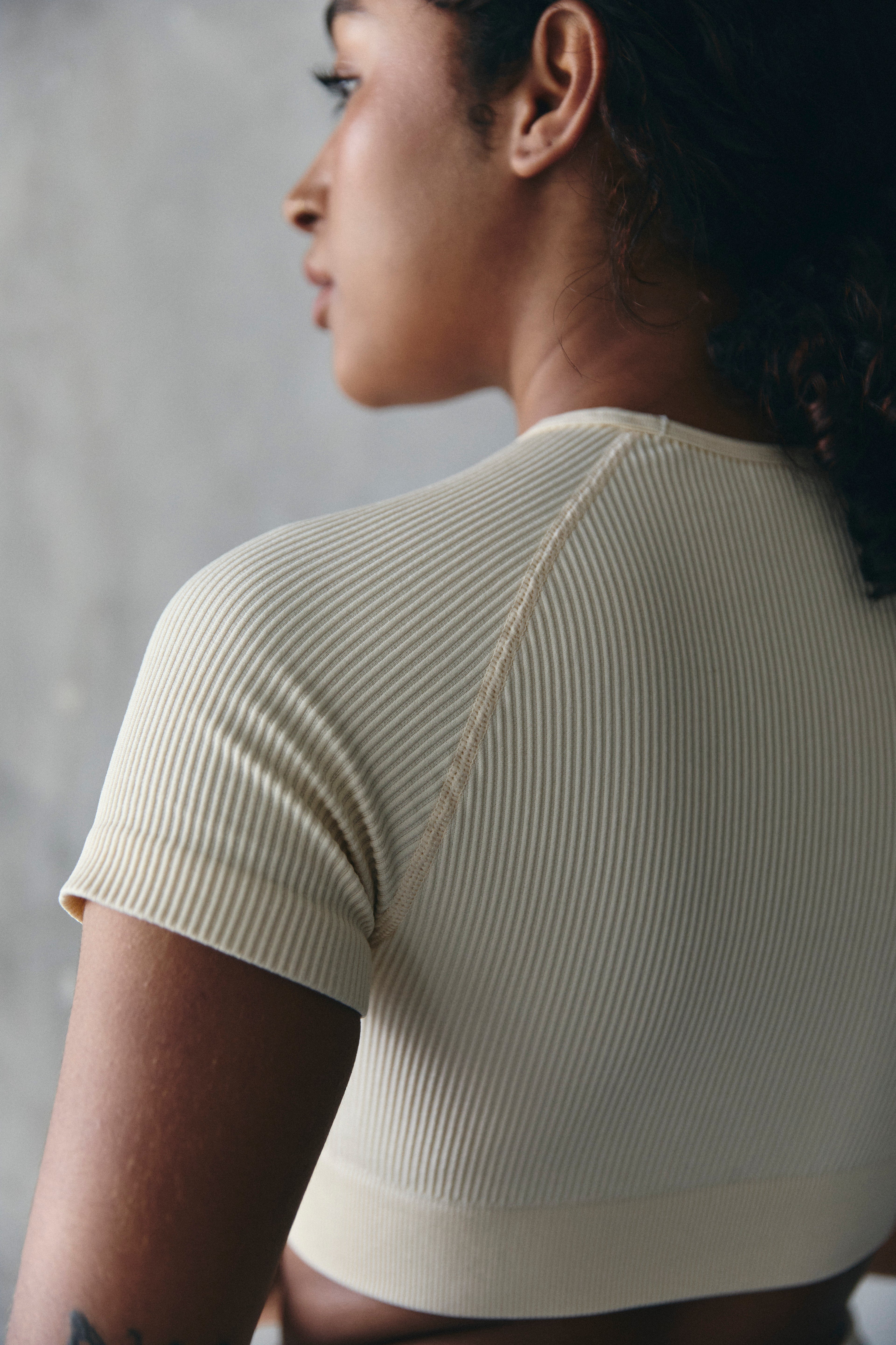 SCULPT CROP TOP