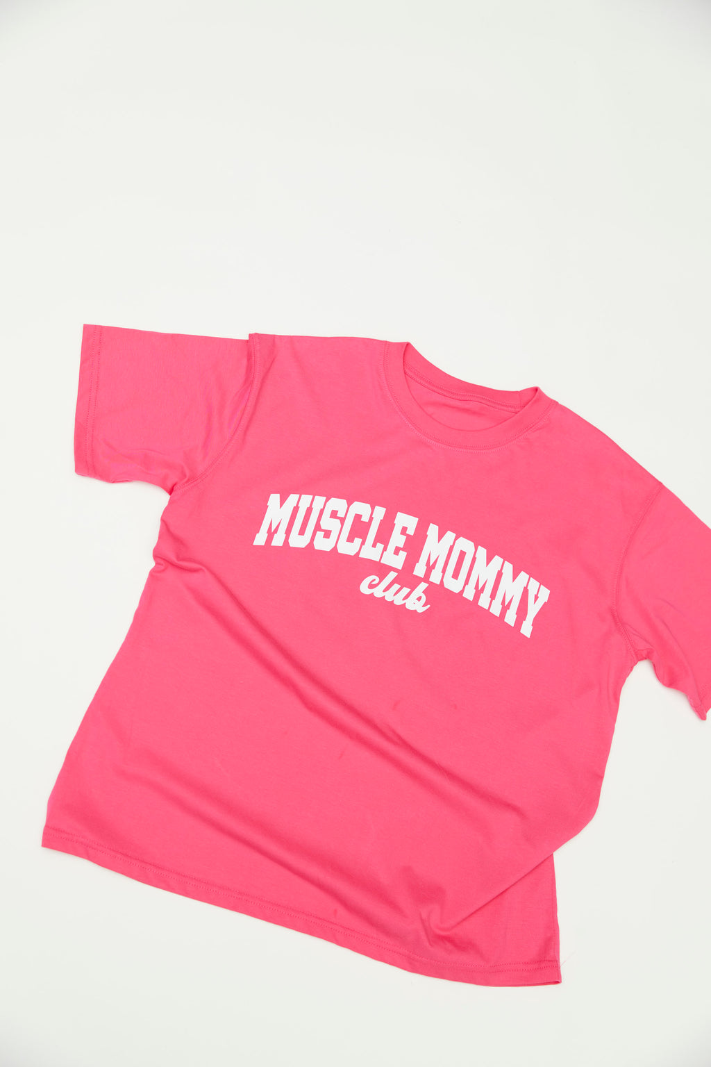 MUSCLE MOMMY CLUB T-SHIRT