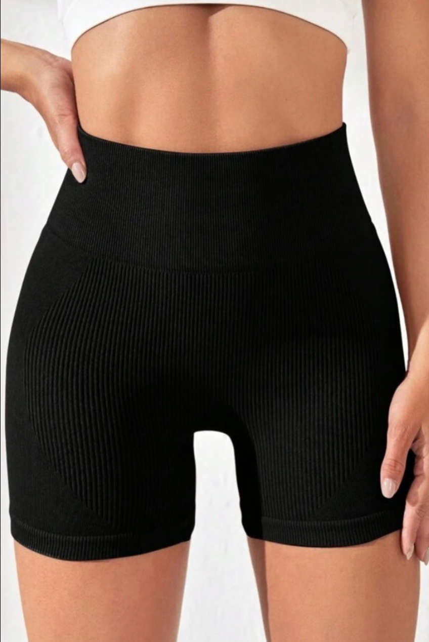 SCULPT SHORT